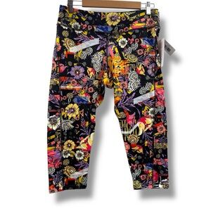 Lularoe NWT‎ Jade Capri Leggings Women’s Size XL Multicolor Floral High Rise